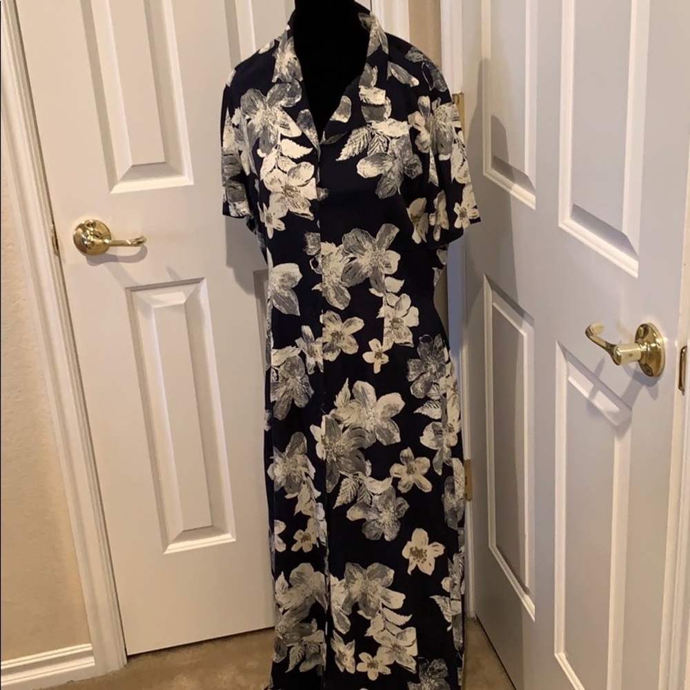 EMMA JAMES BY LIZ CLAIBORNE MAXI DRESS 12